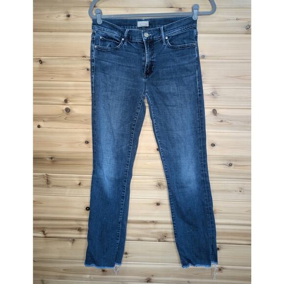 MOTHER Denim - Mother The Rascal Ankle Snippet Fray in Moonlust Privateer Size 28